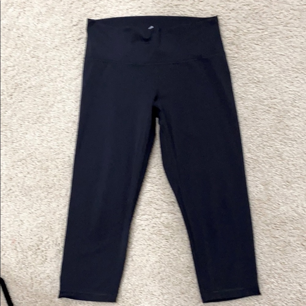 Adidas cropped work out leggings